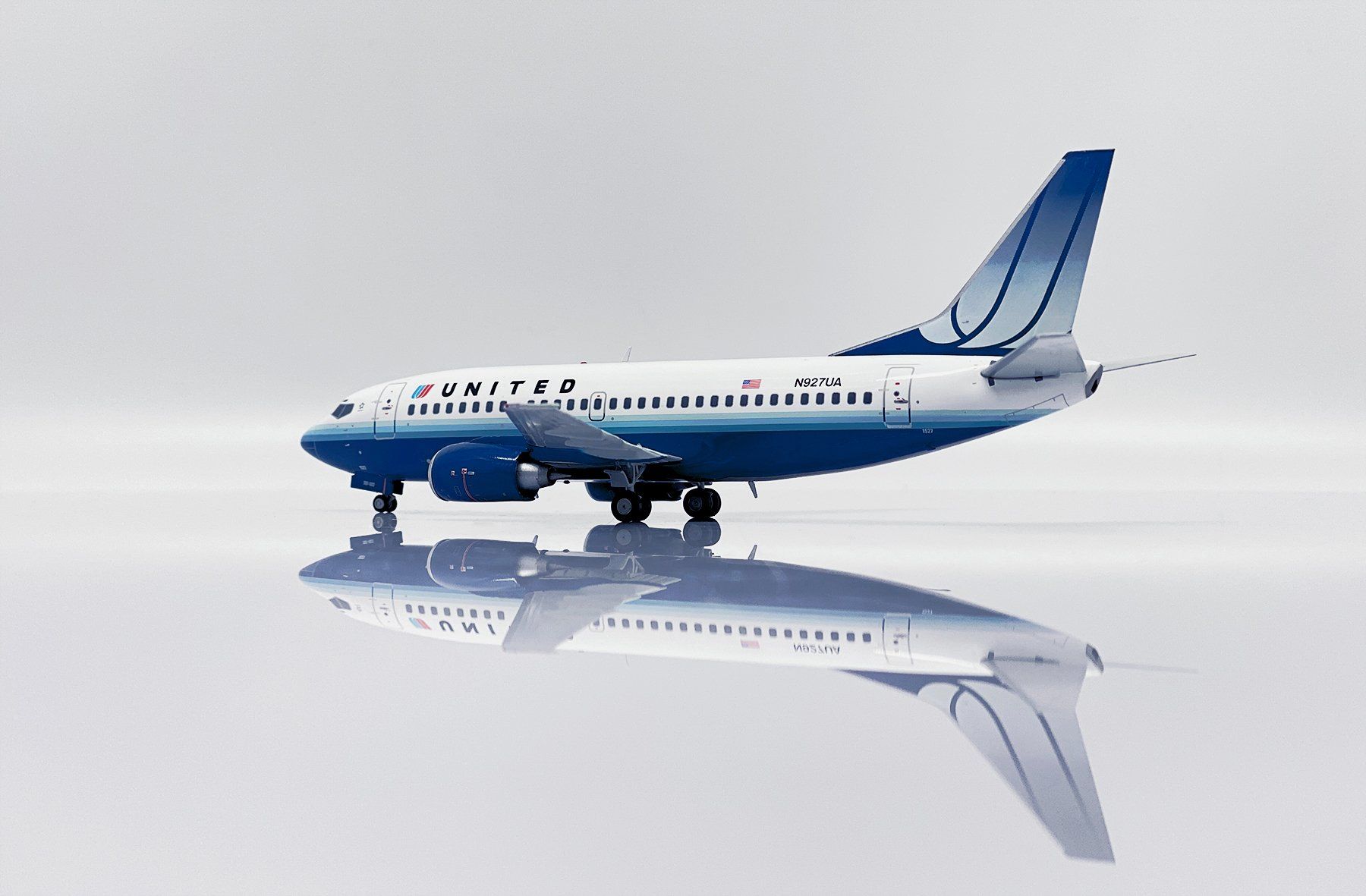 Boeing Kit di modellismo & Modellini statici: B737-500 UNITED – Nuovo e nell'imballaggio originale da Morges venduto da iljamuromez 3