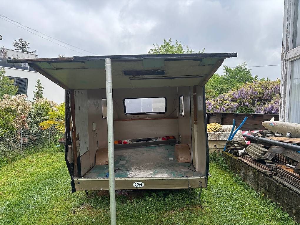 Rimorchi: Caravane vide pour bricoleur – Usato da Grand-Lancy venduto da joceb74 2
