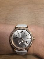 Swarovski Damenuhr, weisses Lederarmband