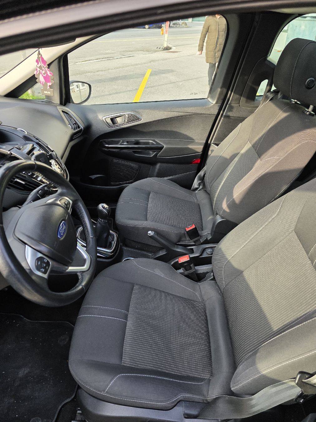 Ford Autos: Ford B max – D'occasion à Gerlafingen par jos_x5vb 8