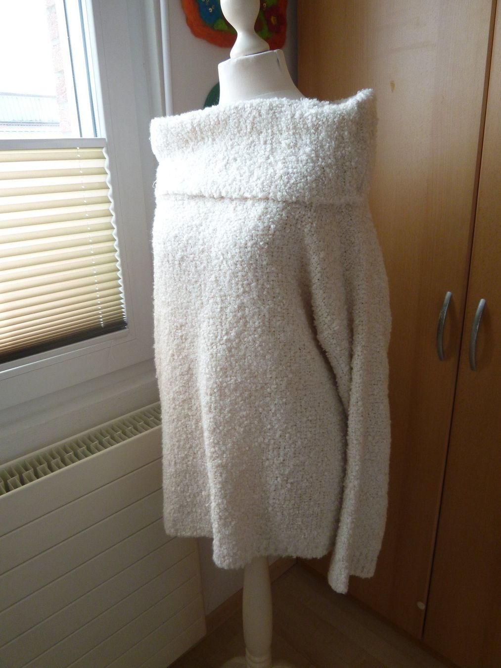 Maglioni & Felpe: MARCO DI RENZO  kuschliger Pullover ca. S/M Bouclé beige – Usato da Dättlikon venduto da Mamakuga 2