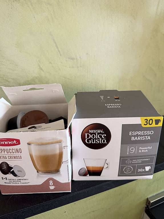 Lebensmittel & Spezialitäten: Dolce Gusto Kaffeekapseln -reserviert – Gebraucht aus Uznach von Drafensteiner
