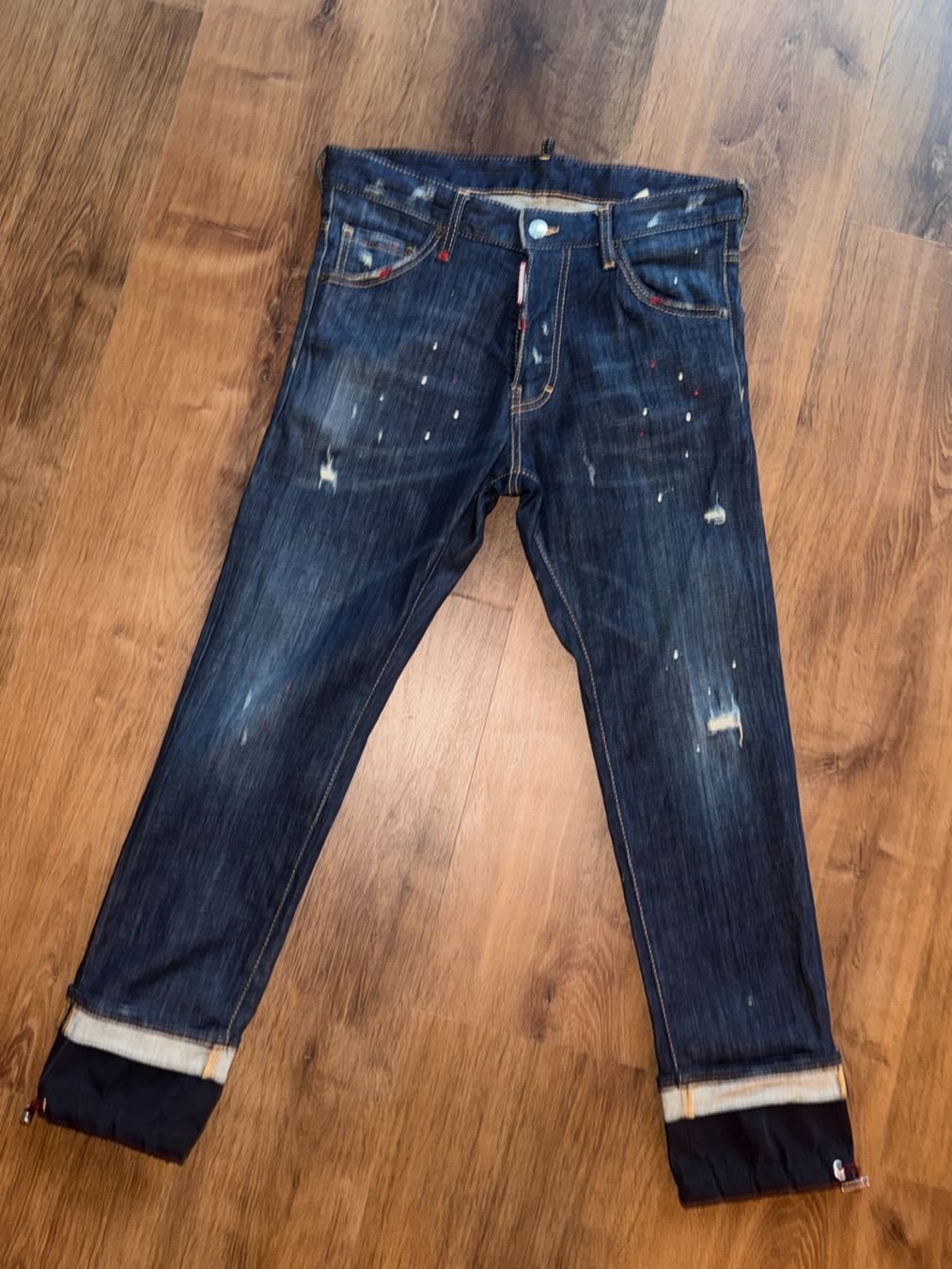 Dsquared2 Jeans: Jeans slim Dsquared2 - IT 46 – D'occasion à St-Sulpice VD par juhdu
