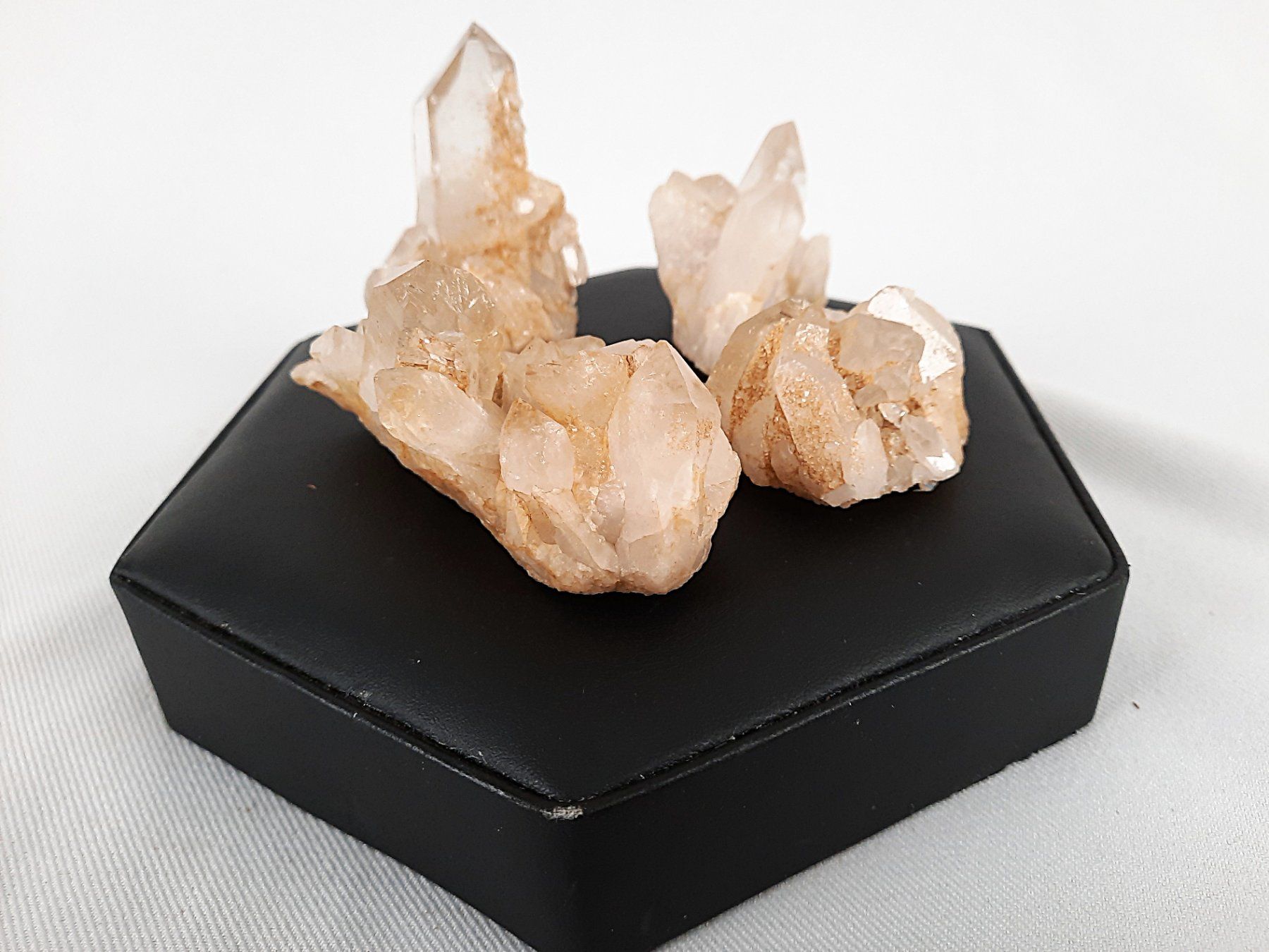 Mineralien & Heilsteine: Bergkristalle 4 Stück – Gebraucht aus Beinwil am See von Restwert_Beinwil 3