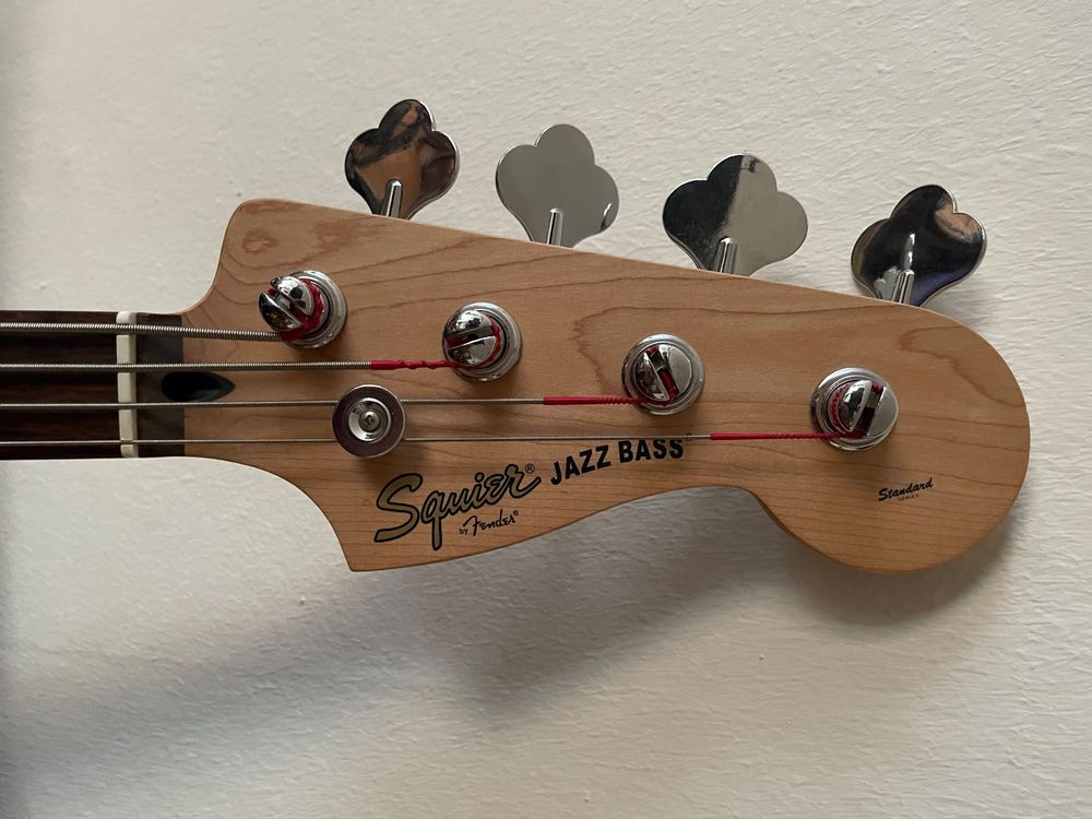 2007 Fender Squire Jazz Bass Standard Indonesia | Kaufen auf Ricardo