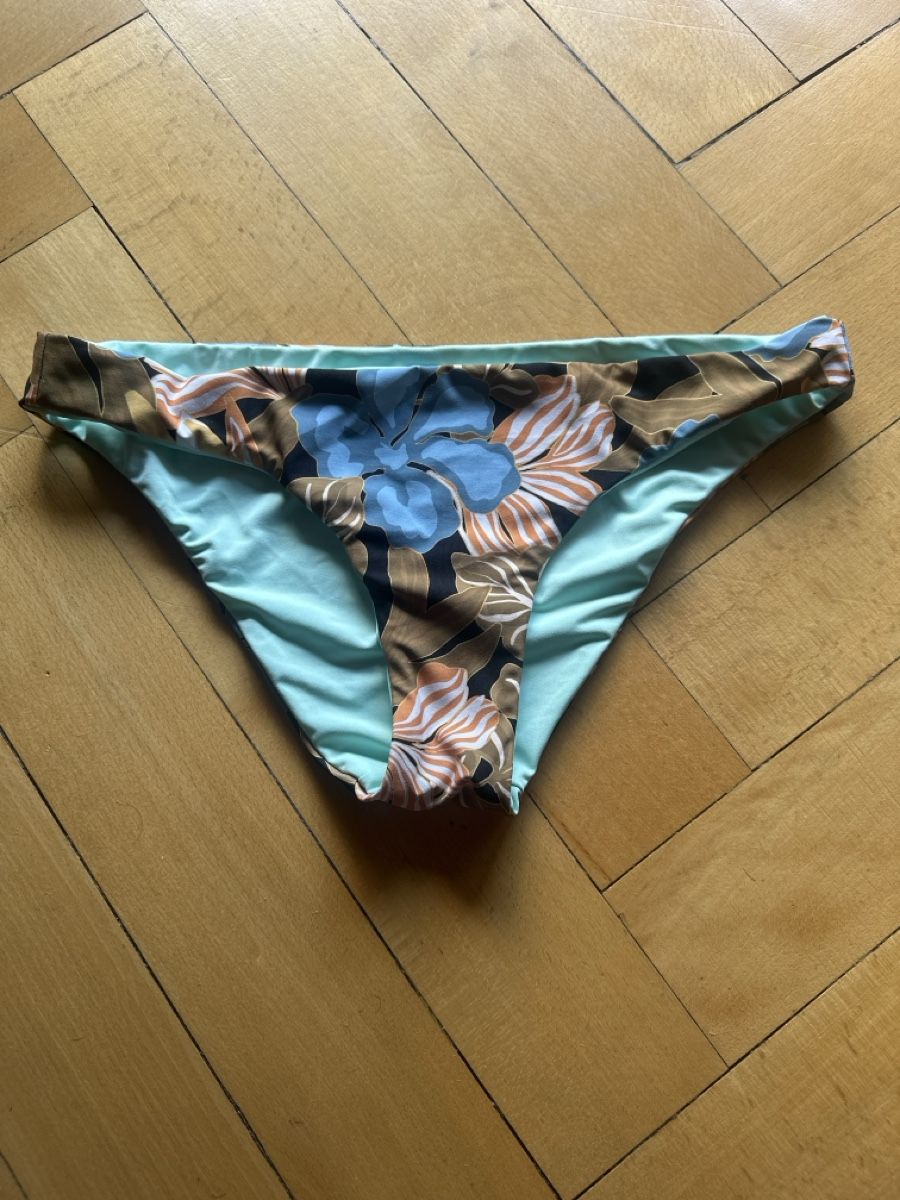 Rip Curl Maillots de bain & Bikinis: Bikini Unterteil Rip Curl – D'occasion à Fribourg par samsam04
