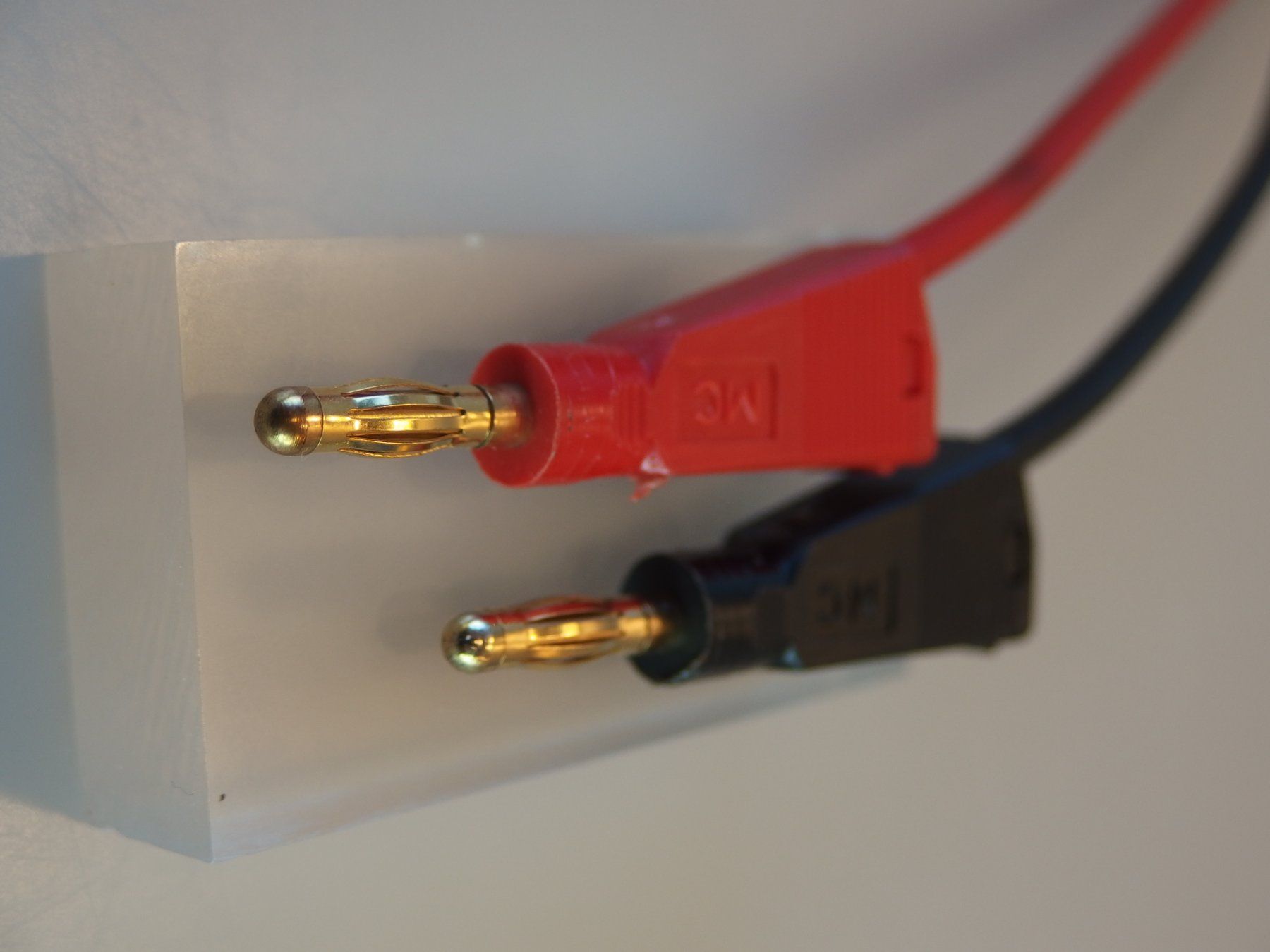 Cavi: 2 Labor-Messkabel 4mm Ø / 154cm – Usato da Gwatt (Thun) venduto da Nocturnal_99 4
