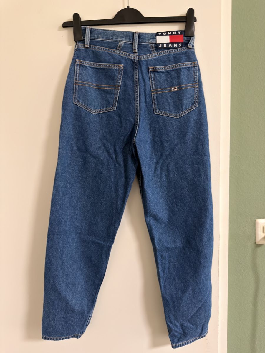 Jeans: Tommy mom Jeans, Grösse 25/30 – Nuovo (secondo la descrizione) da Effretikon venduto da van_7lf9 5
