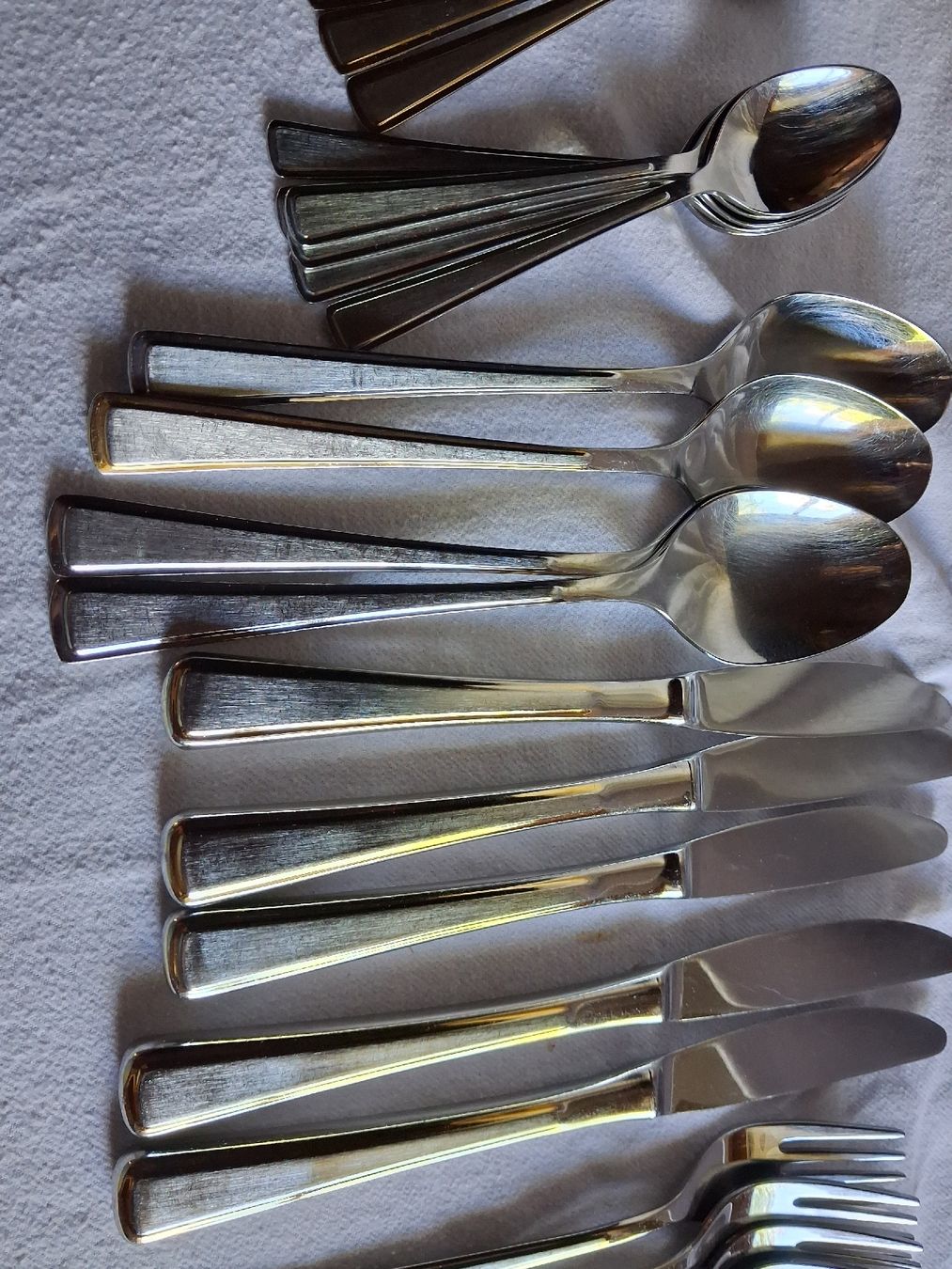 Set di posate: Besteckset rostfrei Metall gebraucht – Usato da Ruschein venduto da ecf_268w 4