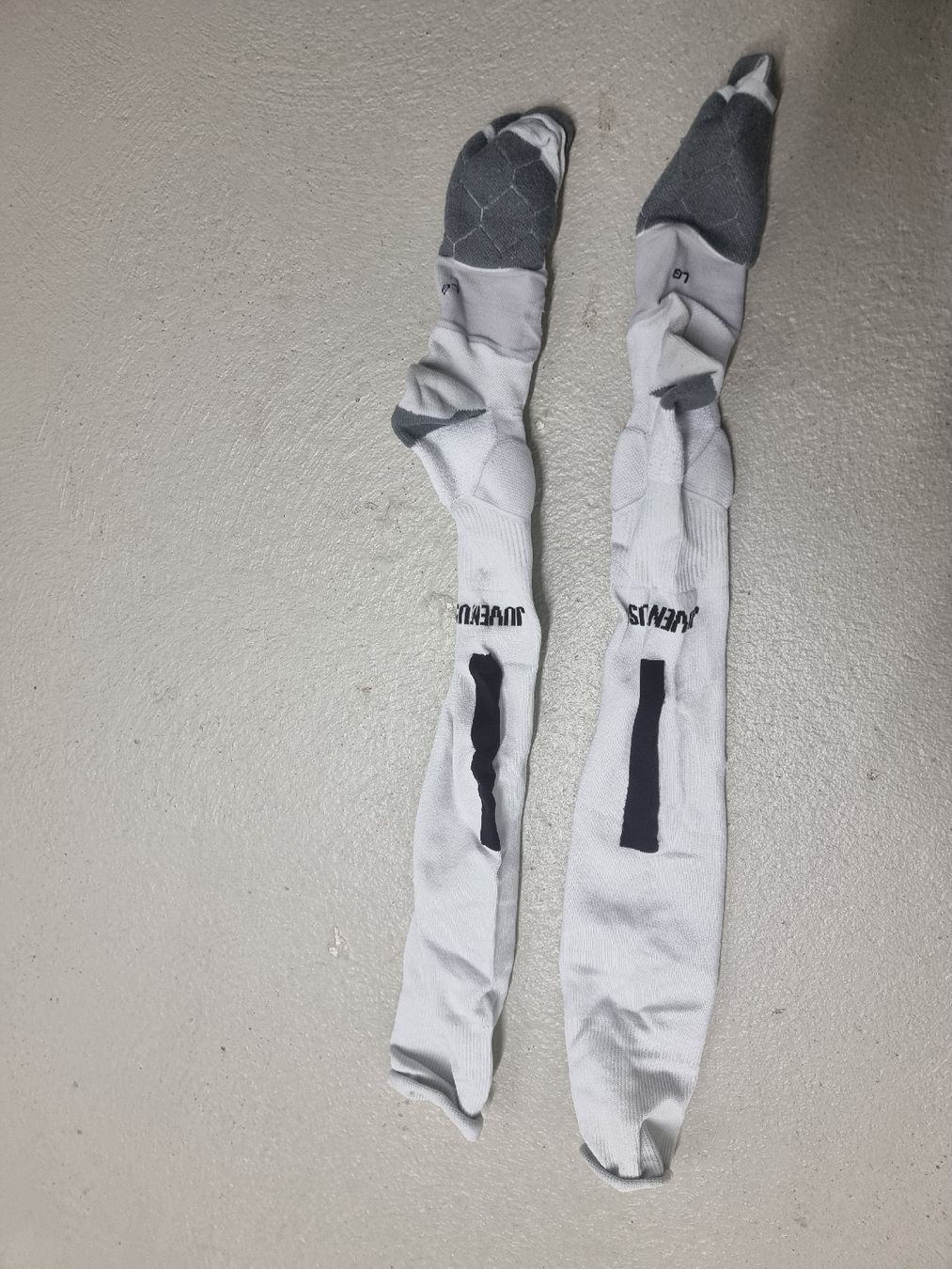 Nike Calze: Juventus Fussballstulpen – Usato da Wohlen AG venduto da niki31