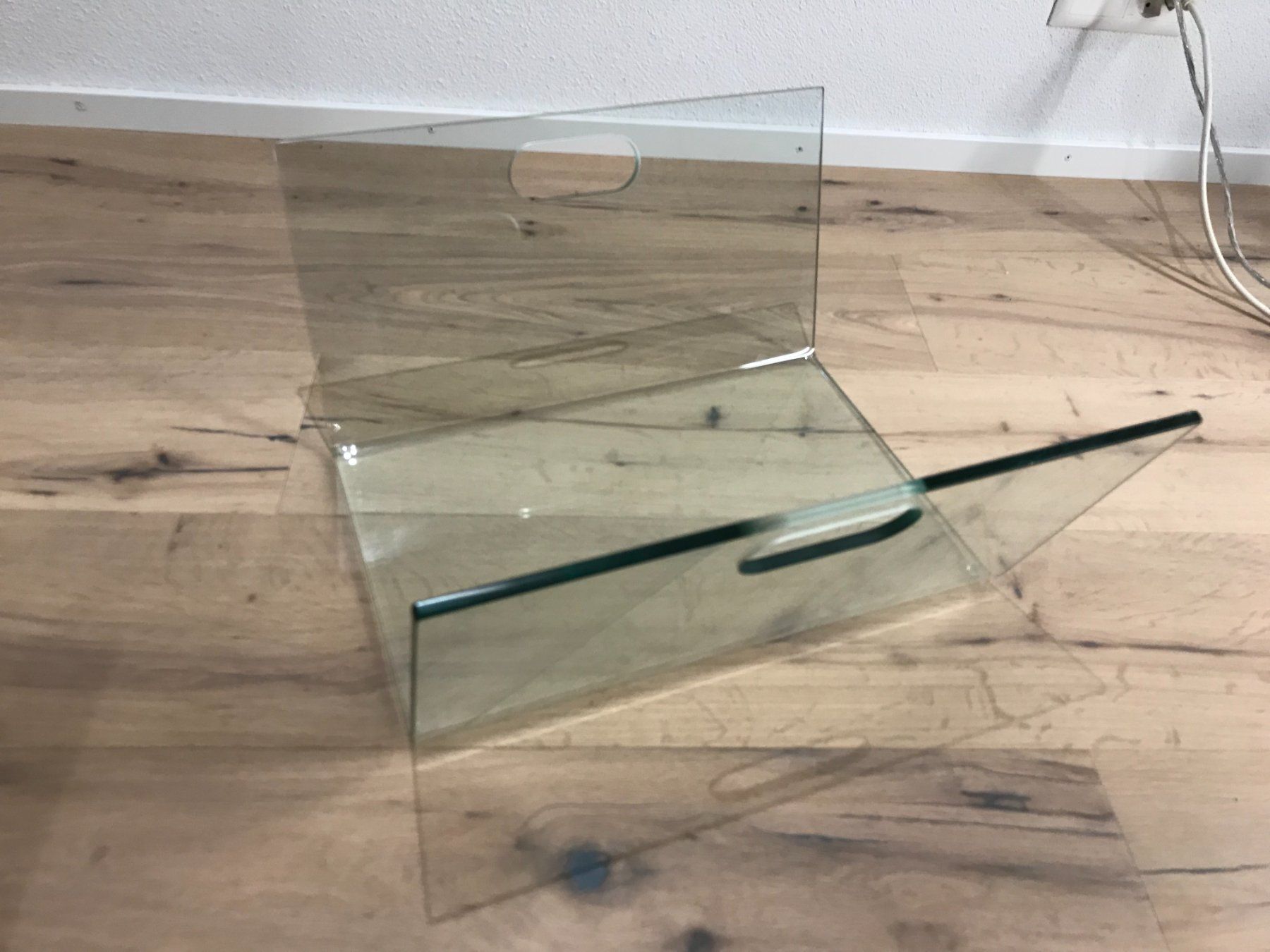 Altro per la casa: Zeitungsständer aus gebogenem Glas Newsweek – Usato da Gersau venduto da pd-design-and-art 2