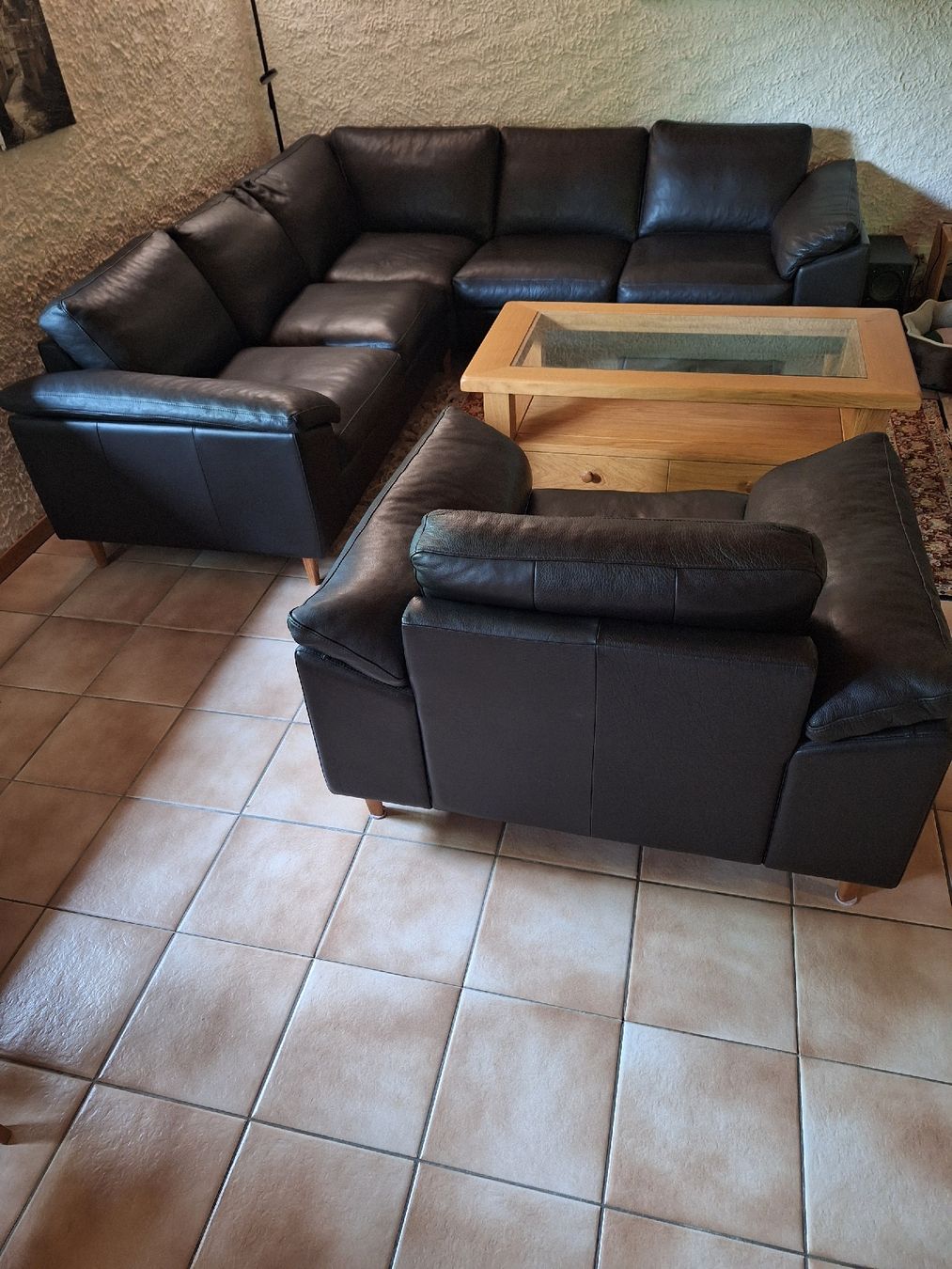 Divani: Canapé d'angle avec fauteuil noir – Usato da Genolier venduto da Antoine30
