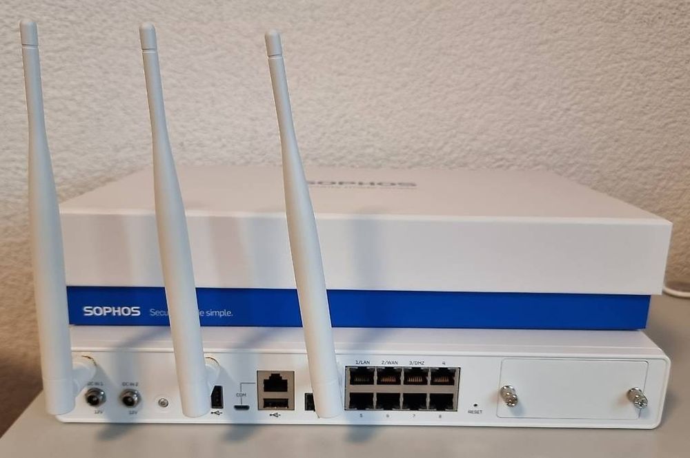 Sophos Firewall: Firewall XG 125 W – Gebraucht aus Zürich von MiboBibo4