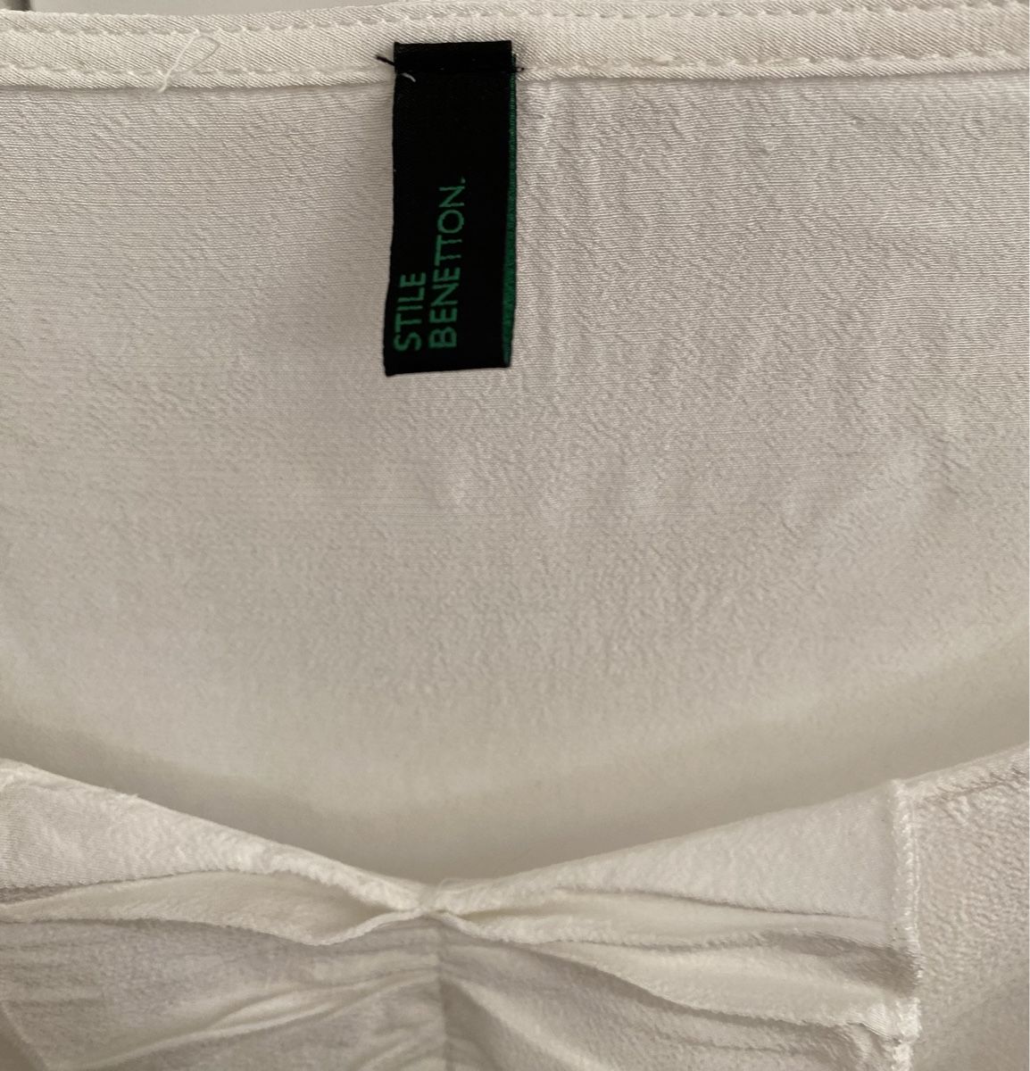 Benetton Blusen: Benetton Bluse 🌸 – Gebraucht aus Opfikon von Luis144 1