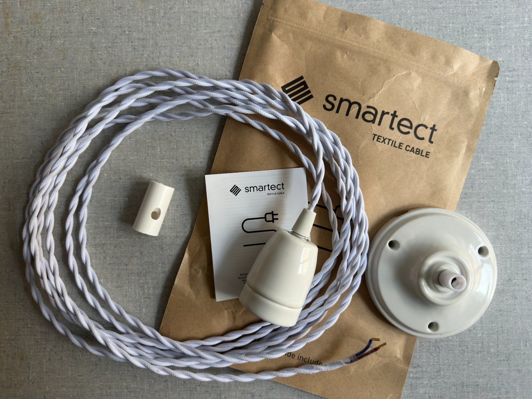 Lampadari & plafoniere: Porzellan-Deckenleuchte-Set E27 mit 5m Textilkabel – Usato da Lausanne venduto da brixton