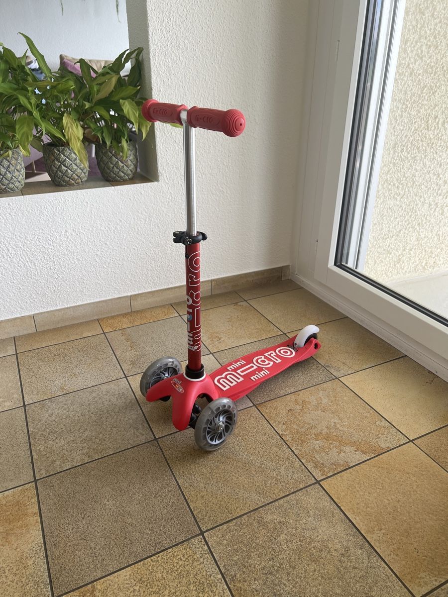 Micro Véhicules pour enfants: Mini Micro Rot. – Neuf (Voir description) à Bäretswil par esthersitak