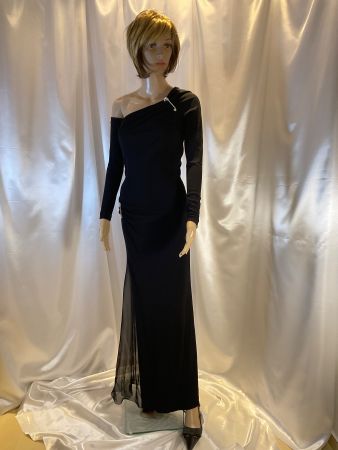Abendkleid schwarz in Grösse 38-40.