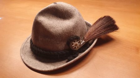 Trachtenhut mit Gamsbart