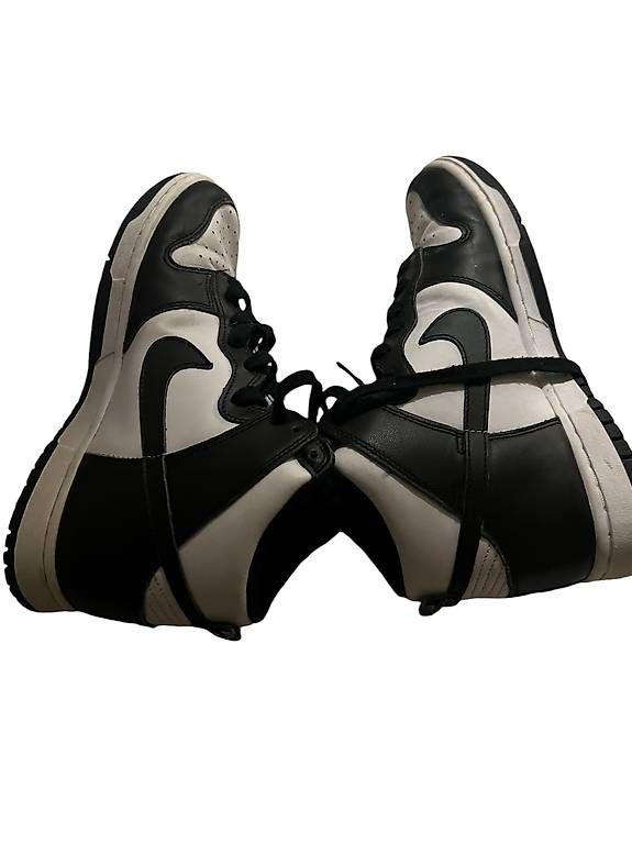 Scarpe da donna: Nike Dunk High Sneaker Gr. 40 Top Zustand – Usato da Suhr venduto da Checkitout 1
