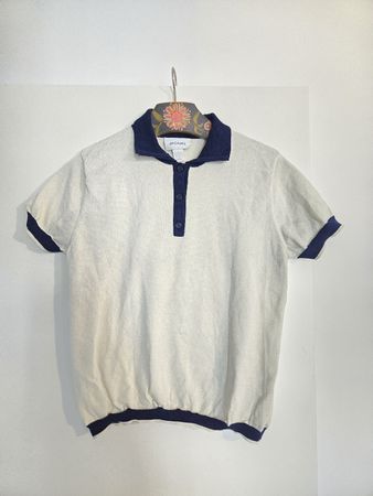 Monki Poloshirt in offwhite Gr. L, Kragen und Ärmel in Marin