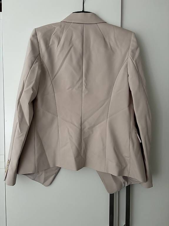 Completi & Tailleur: Damen-Blazer von Comma, Grösse 38  NEU – Usato da Adliswil venduto da WildMangoDesigns 3