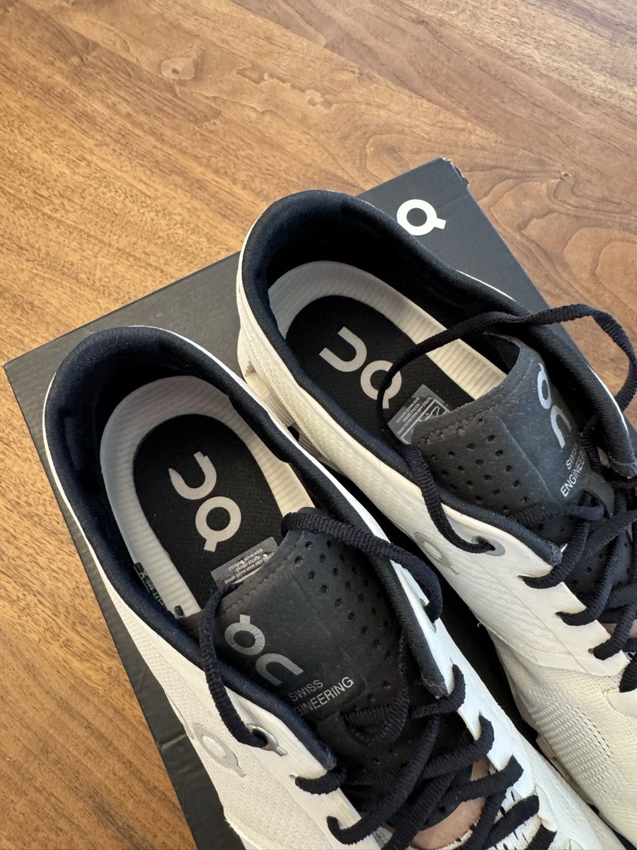 On Scarpe da uomo: On Cloudflow Black/Asphalt US 11, EUR 45 – Usato da Niederhasli venduto da Mfallegger 3