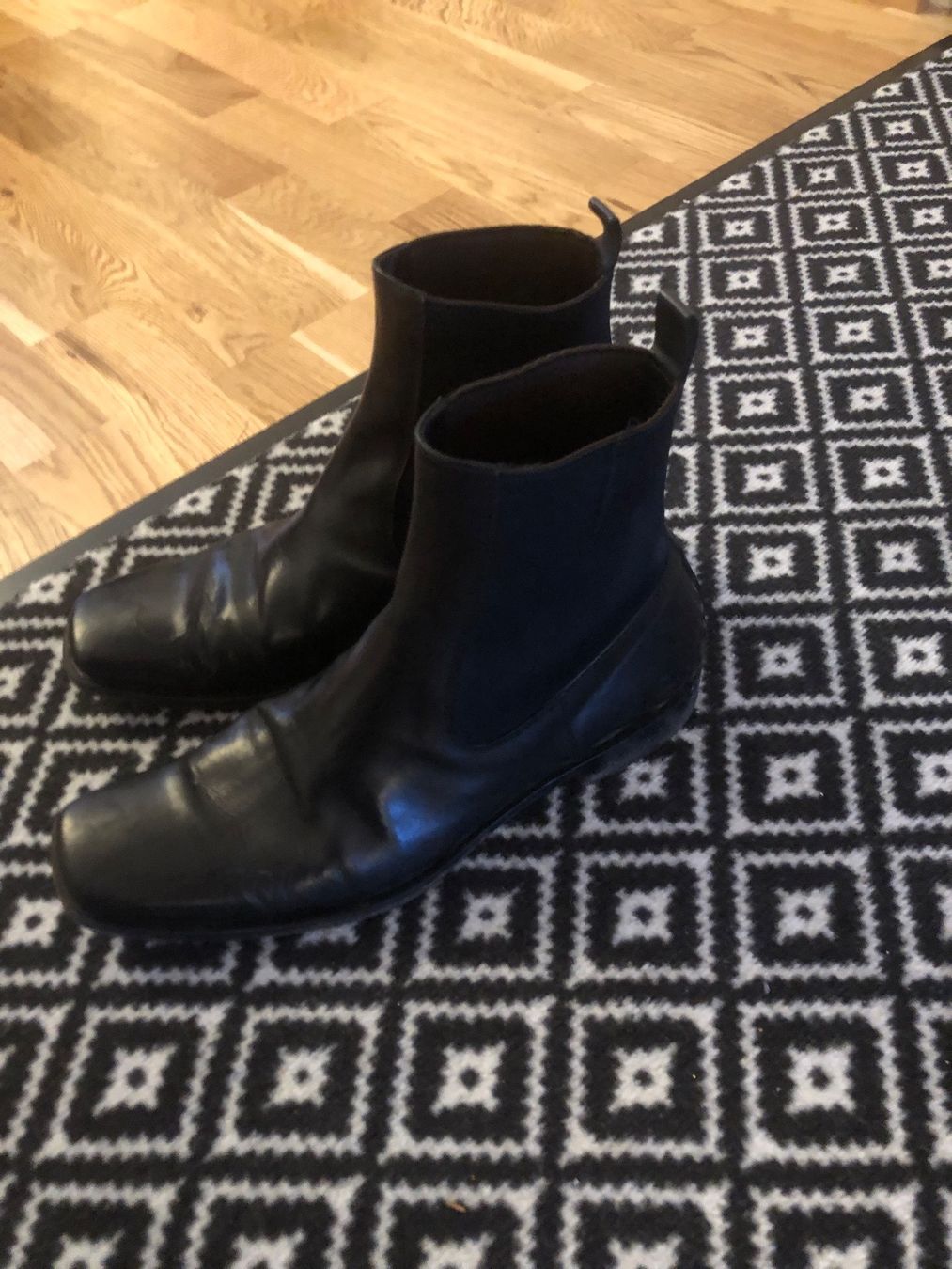 Dolce & Gabbana Herrenschuhe: Halbstiefel Schwarz Grösse 42 dolce & Gabbana – Gebraucht aus Zürich von manuunited 1