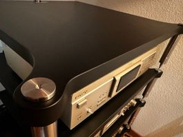NEO Rack LIGHT TRIPOD High-End Audio Stand, wie new (demo)