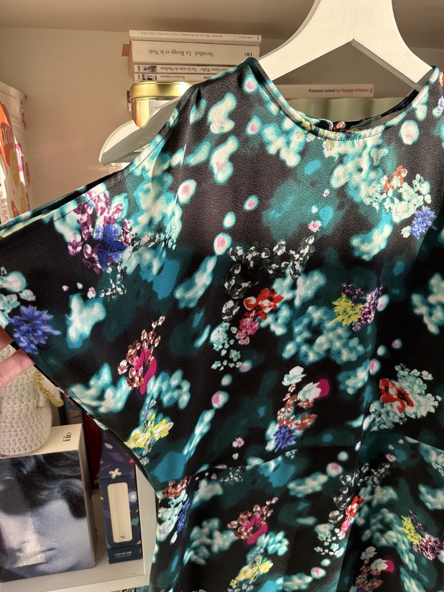H&M Vestiti: Robe fleurie H&M taille 38, 🌸 – Usato da Evilard venduto da Mamarsi 1