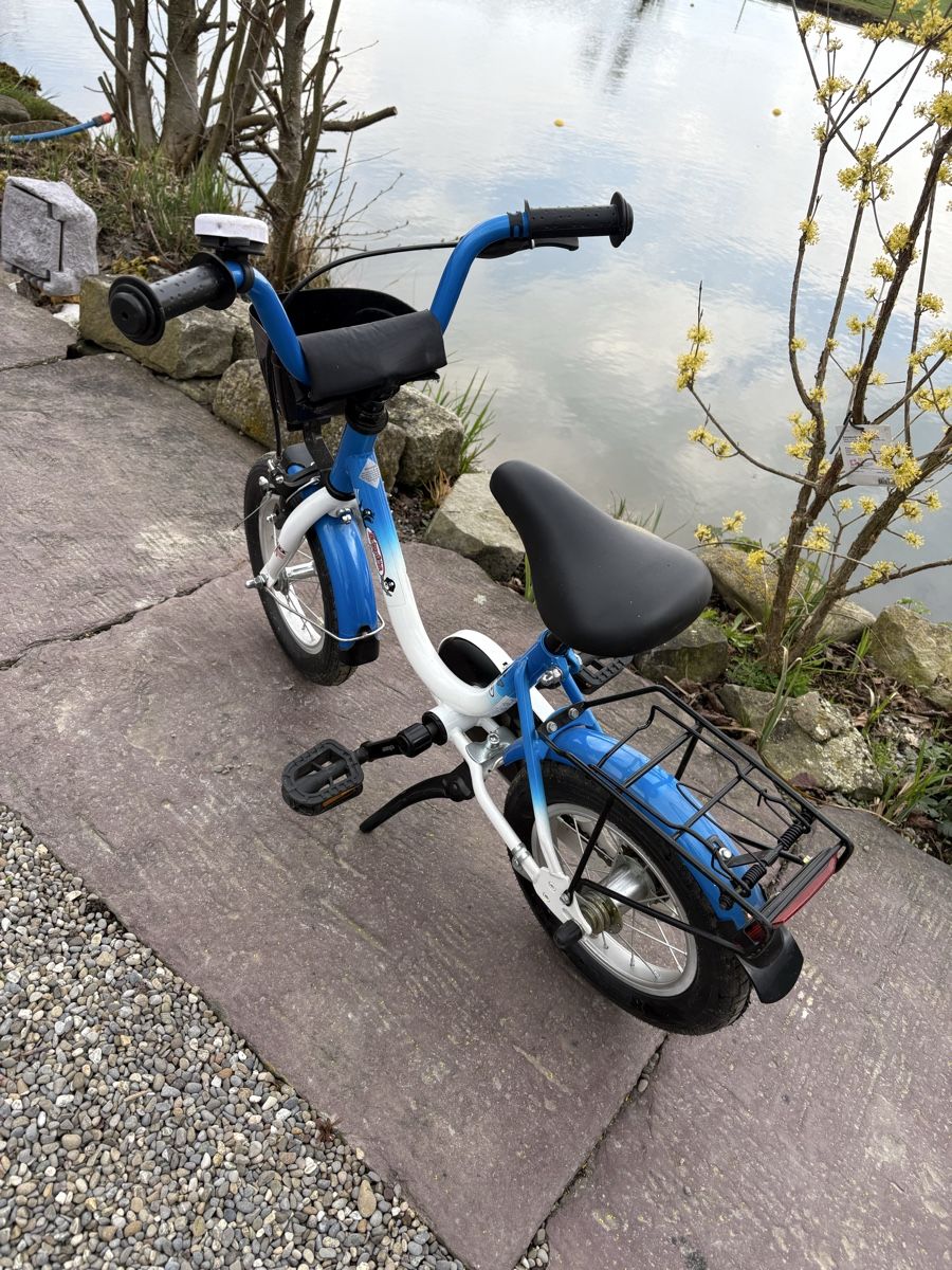 Kinderfahrrad 12 Zoll weiss-blau, guter Zustand (Gebraucht) in Bremgarten  AG fr CHF 29  nur Abholung auf Ricardo kaufen