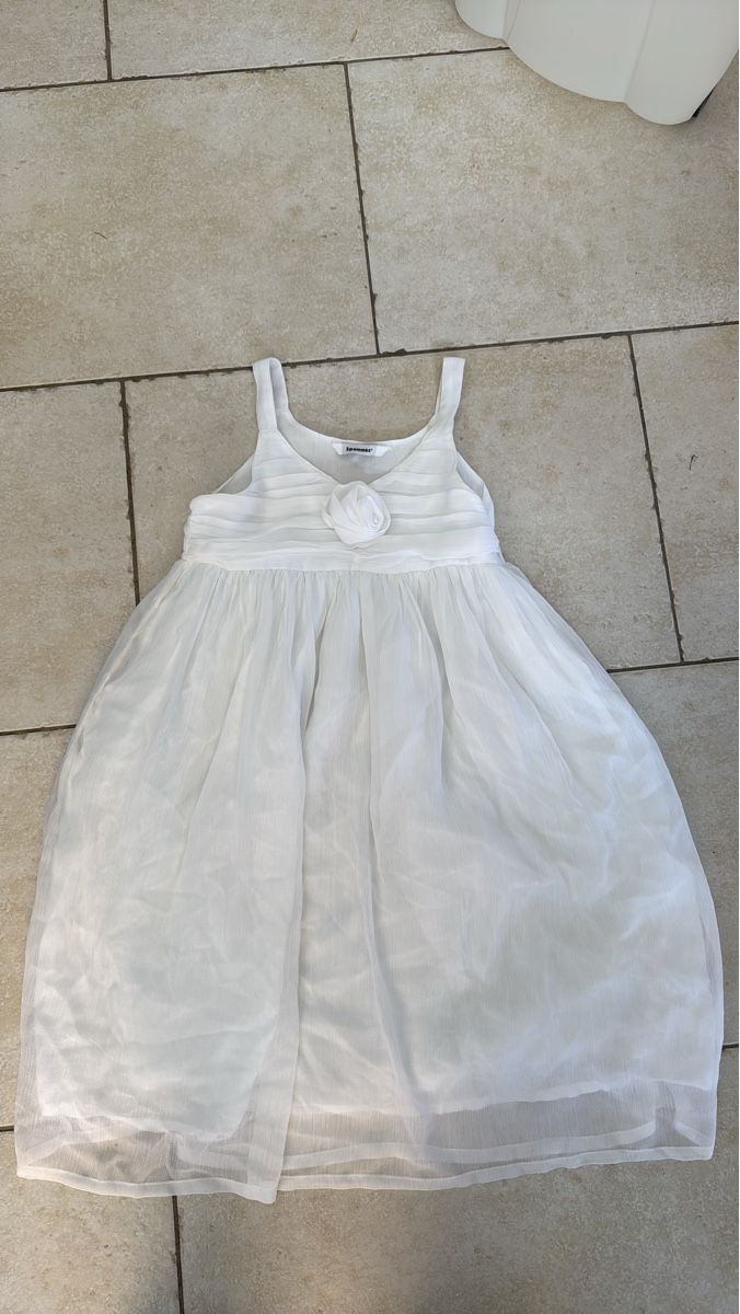 Vestiti & Gonne: Superbe robe blanche taille 8 ans marque 3 pommes  – Nuovo (secondo la descrizione) da Blonay venduto da Simba1094