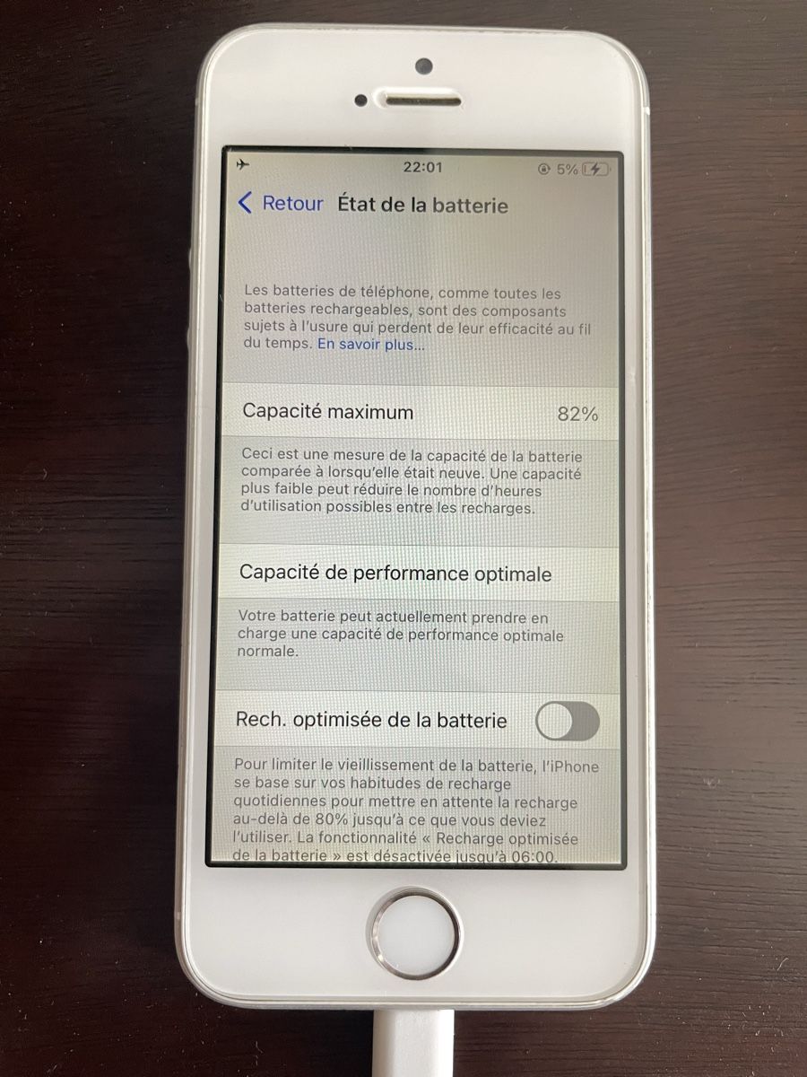 Apple Handys / Smartphones: iPhone SE 1 – Gebraucht aus Courtaman von ale_5jxm 1