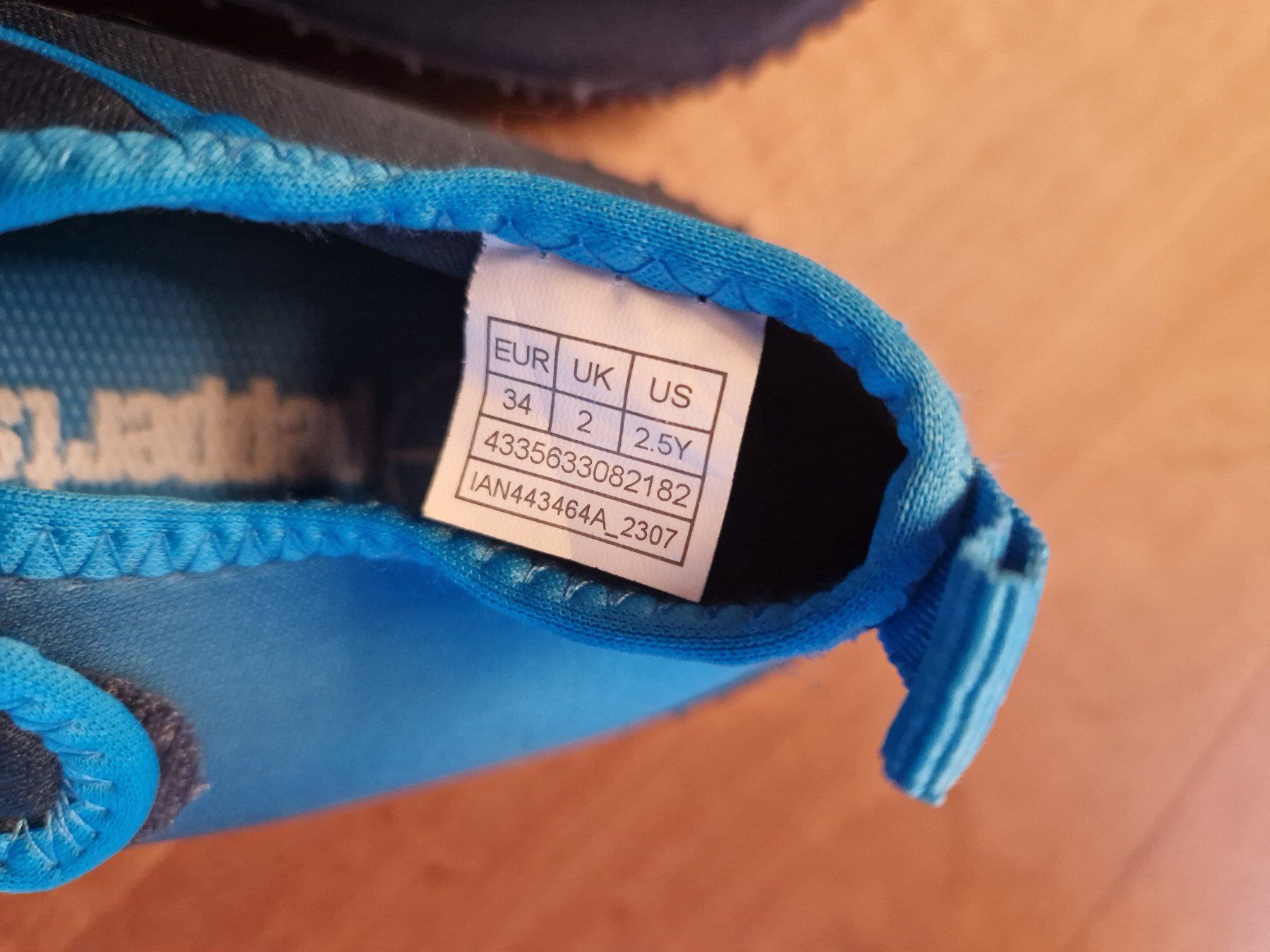 Schuhe für Jungen: Badeschuhe Grösse 34 – Neu (gemäss Beschreibung) aus Giswil von monimaus08 1