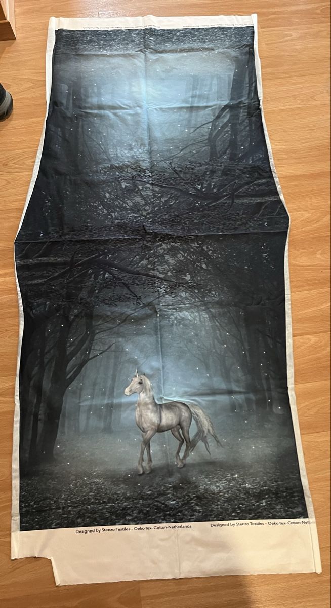 Tessuti: Stoffpanel Jersey, Einhorn – Usato da Lungern venduto da Chispa1982