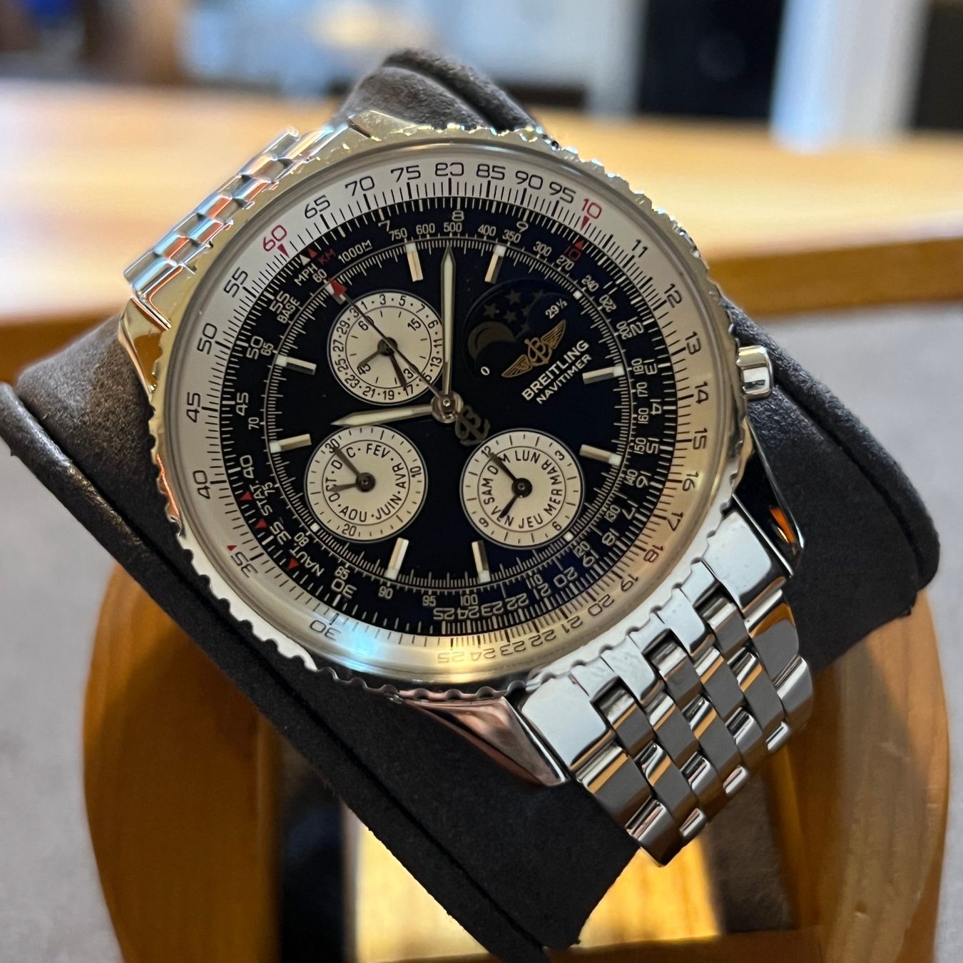 Breitling Uhren: FLASH SALE Breitling Navitimer Olympus Moonphase A19340 – Gebraucht aus Carouge GE von Watchaser 7