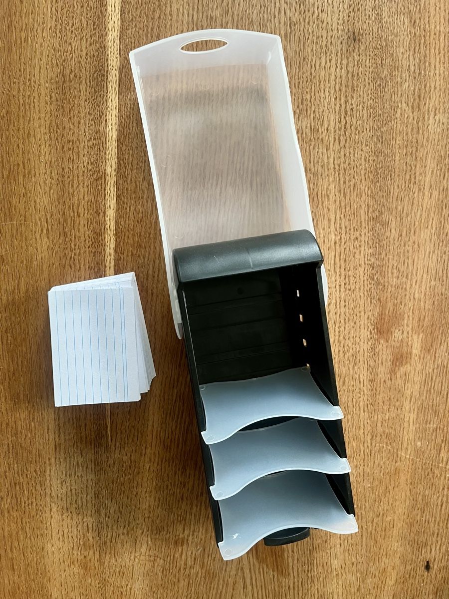Ablagesysteme: Karteikartenbox mit leeren Karten – Gebraucht aus Rhäzüns von duudii 1
