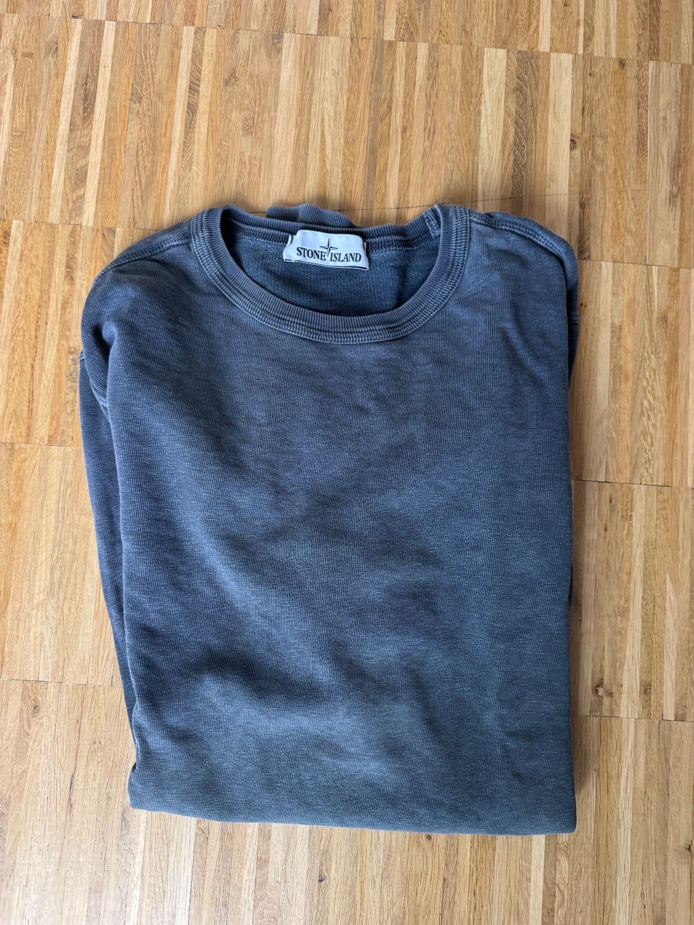 Stone Island Maglioni & Felpe: Stone Island Pullover grau – Usato da Zürich venduto da navy2024