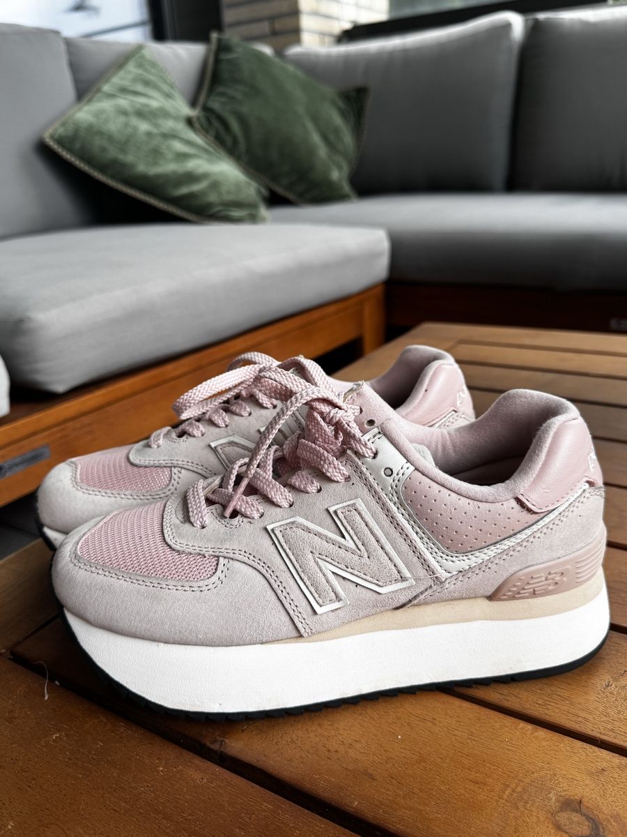 New Balance Scarpe da donna: New Balance sneakers  – Usato da Rapperswil SG venduto da Hel_rpq5