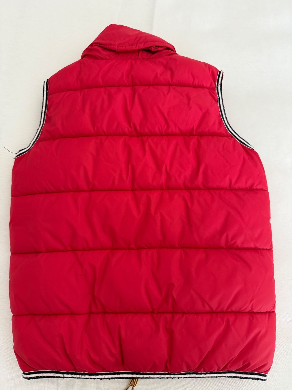 Timberland Altro abbigliamento per bambino: Rot Gesteppte Weste von Timberland, Gr. 8/126 – Usato da Küsnacht ZH venduto da ch_schweiz 1