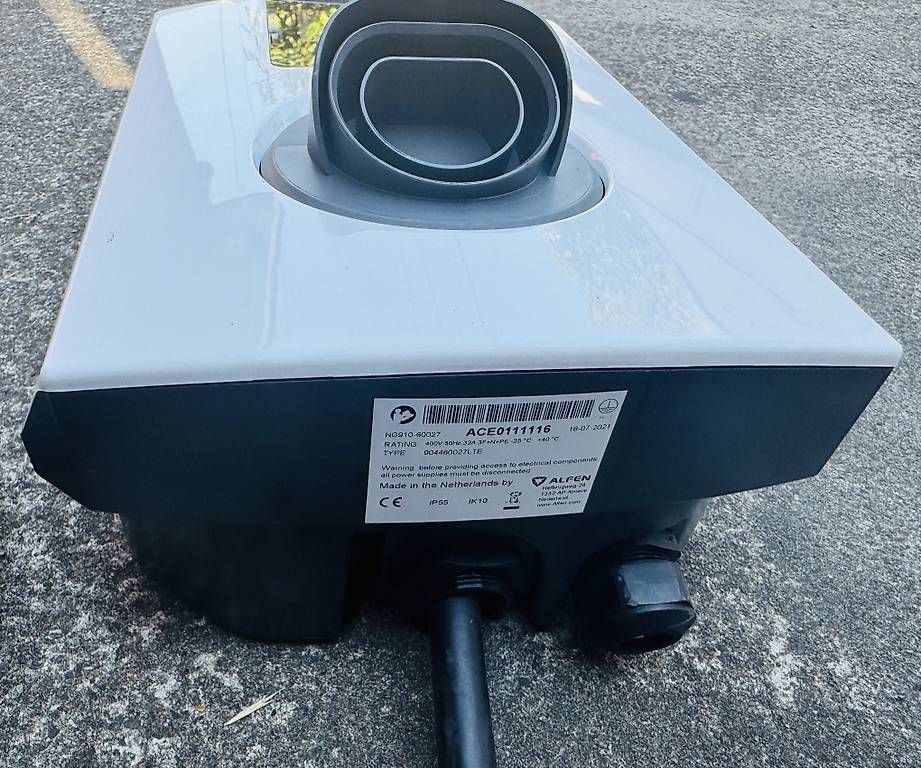 Caricabatterie: Alfen Wallbox Ladestation E-Auto RFID jg 2021 – Usato da Münchenstein venduto da fat.h 1