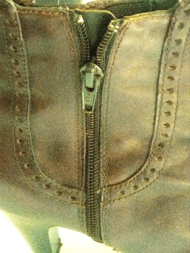 Scarpe da donna: Stiefelette mit seitlichem Reissverschluss – Usato da Zürich venduto da Mitzi6 2