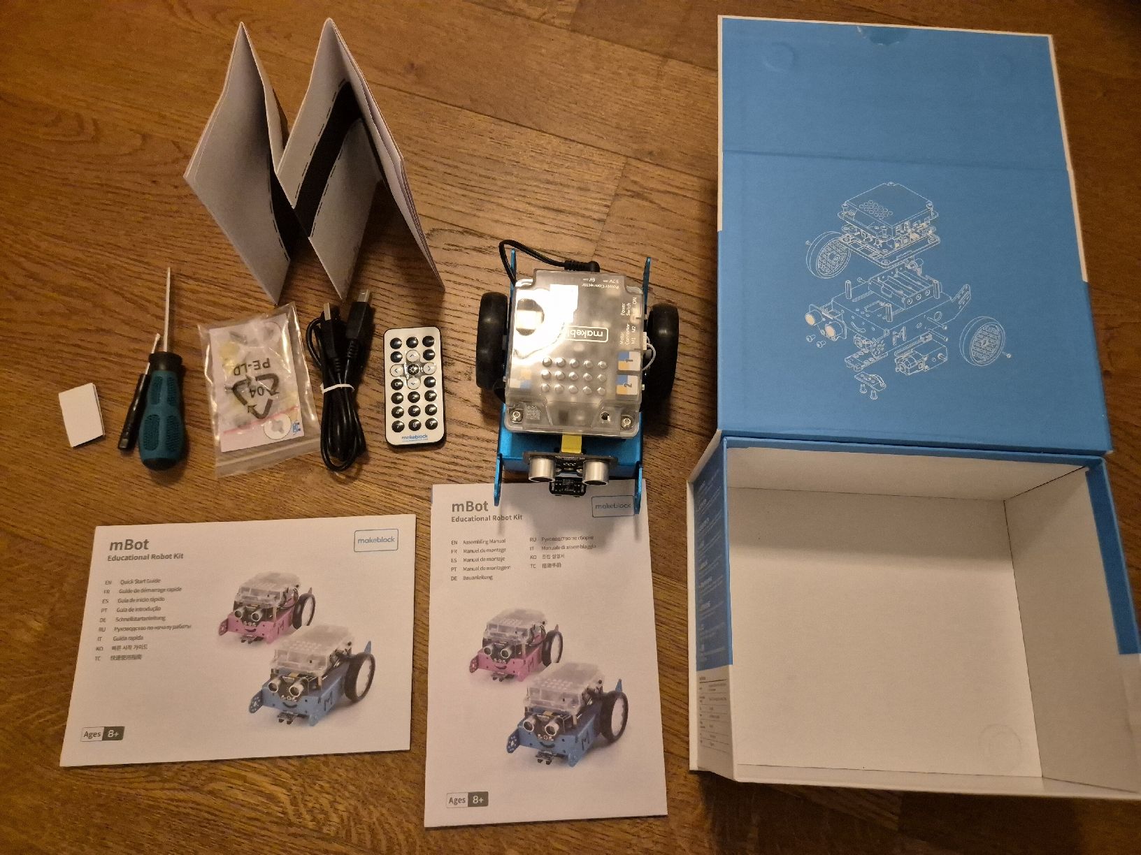 Jouets: Makeblock mBot Educational Robot kit, Block programming – D'occasion à Rudolfstetten par gobugi0 1