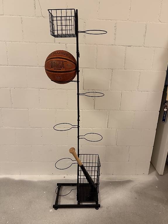 Paniers de basket: Ständer / Ballständer  – D'occasion à Liebefeld par zurfp1 2