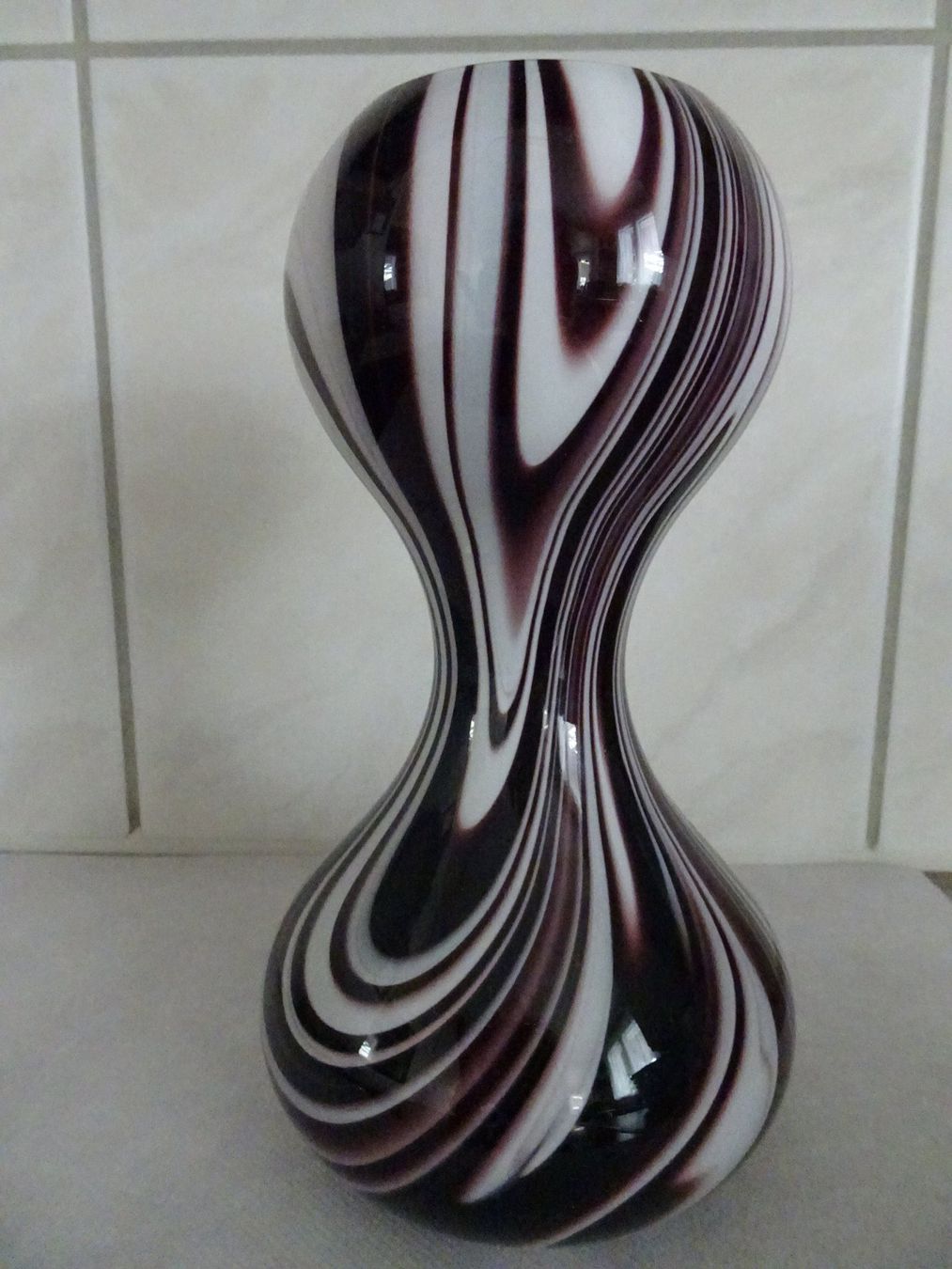 Vase & Récipients: Vase weiss/violett – D'occasion à Winkel par rsuzh 3
