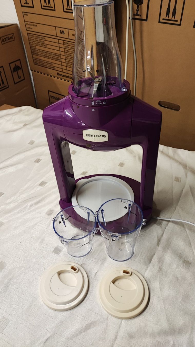 SilverCrest Küchengeräte: Silvercrest Smoothie-Maker Lila, inkl. Zubehör – Gebraucht aus Mosnang von KurtHe 1