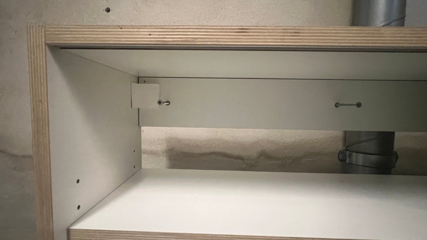 Schränke: Hängeschrank oder Sideboard – Gebraucht aus Zürich von Kirk1 3