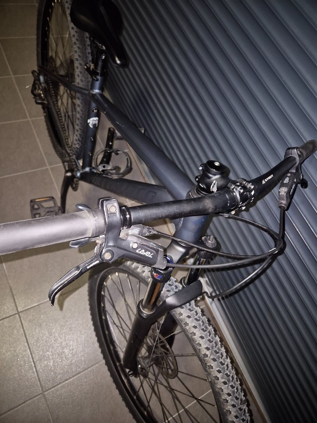 Specialized Velos: Specialized Rockhopper 27.5 M – Gebraucht aus Thielle von R-kas 3