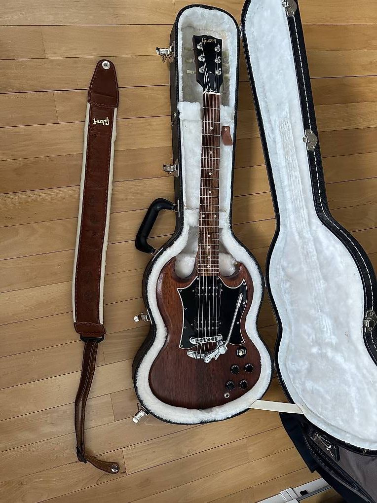 Gibson Musikinstrumente: Gibson SG Studio mit les trem II – Gebraucht aus Widnau von Nyffi91
