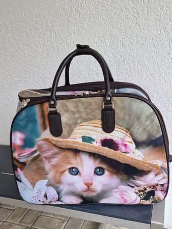 Schöne Reisetasche mit Katzenmotiv mit Rollen