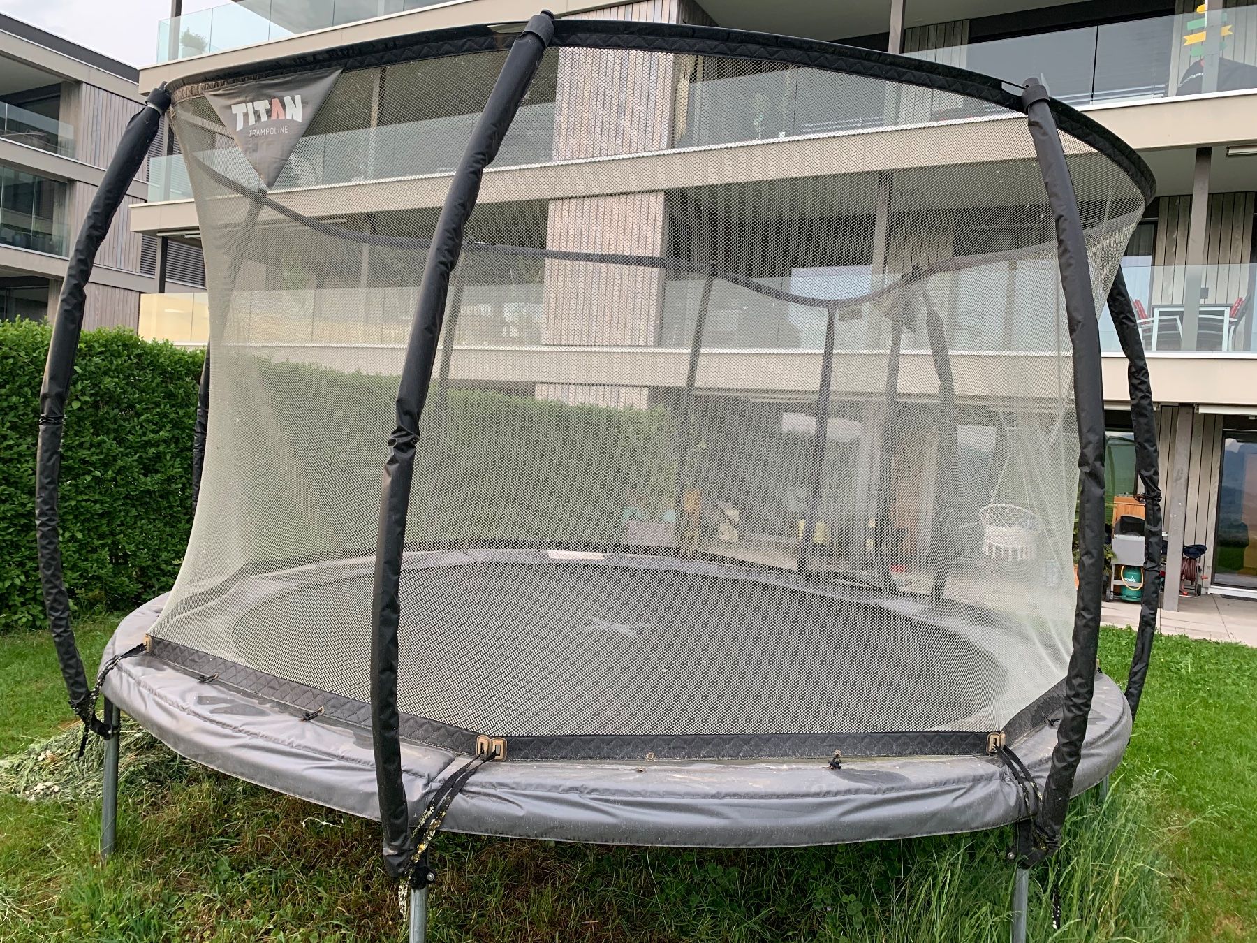 Titan Trampoline: Titan Trampolin 395 – Gebraucht aus Hildisrieden von lau_hxg8 4